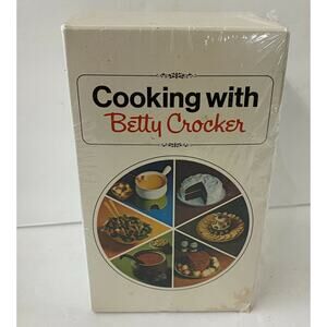 Vtg Cooking with Betty Crocker Box Set Cookbooks